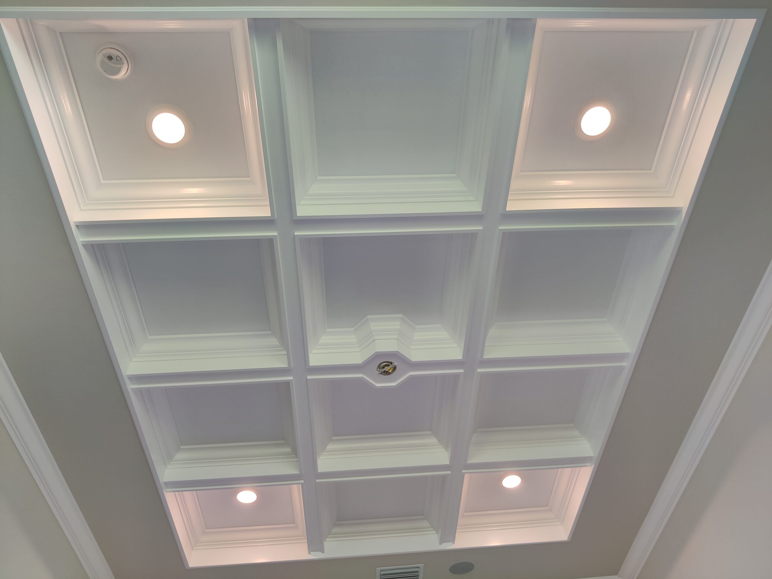 Expansive Coffered Ceiling Design – Yellowfin, Naples, Florida